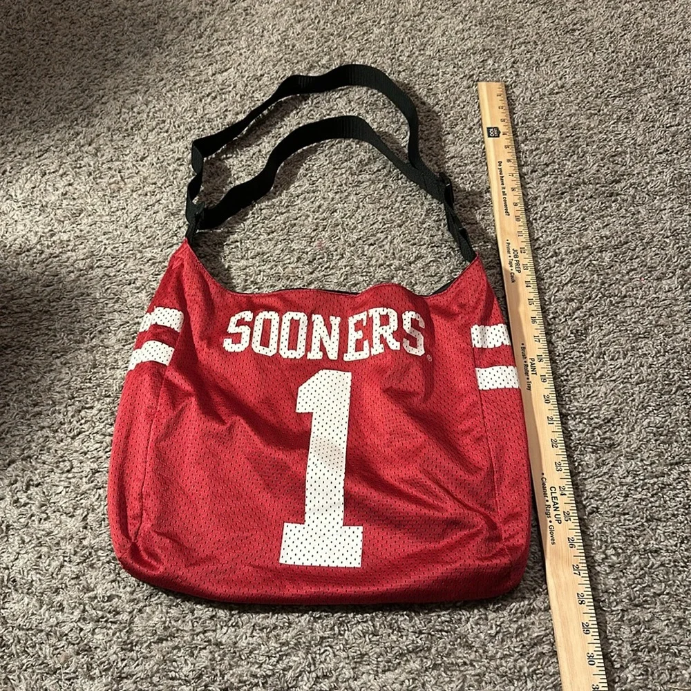Oklahoma Sooners Red Crimson Purse Hobo W Strap Zip Womens FAN •dom / box 32-1‎